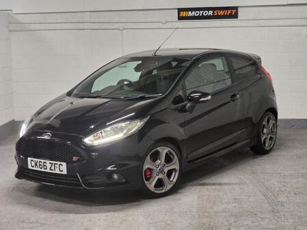 FORD FIESTA 1.6 T EcoBoost ST-2